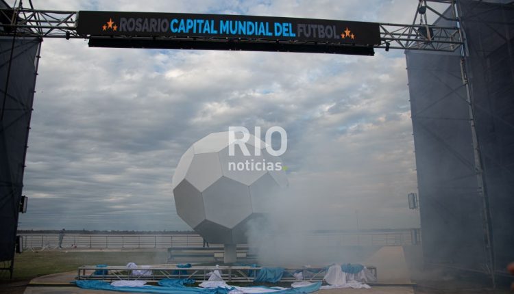 monumento-rosario-futbol-jugadores-1